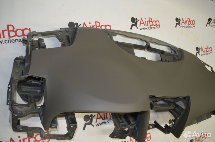 Торпедо панель приборов Toyota Camry 40 (коричн)