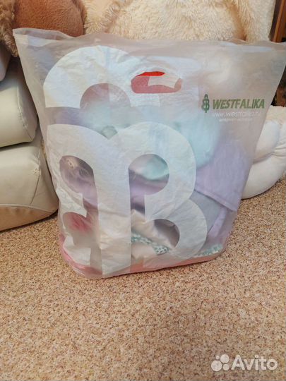 Отдам вещи нуждающимся)