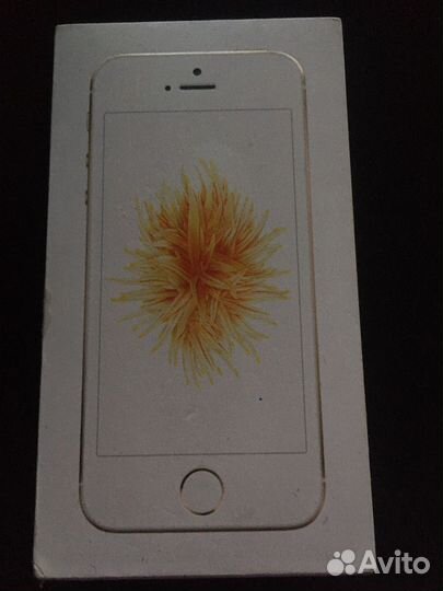 Телефон iPhone se 2016