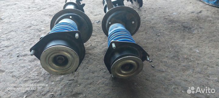 Передние стойки ваз 2114