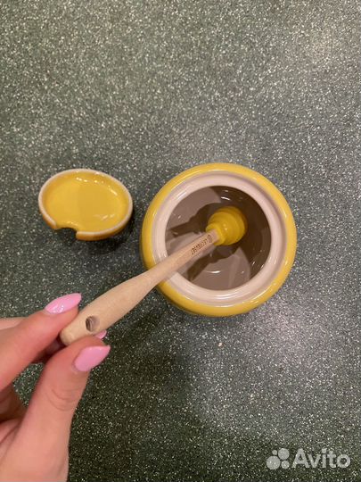 Горшочек для меда Le Creuset