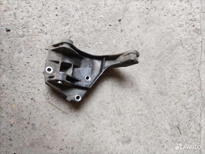 Крепление на генератор Лада Гранта