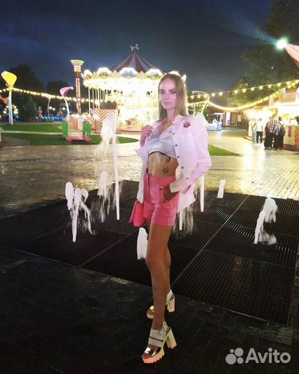 Модель, хостес, стендистка