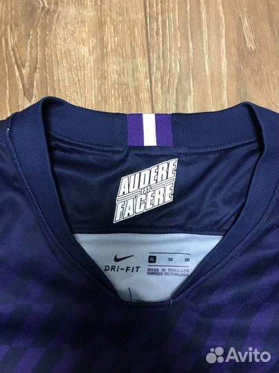 Футболка Nike AIA
