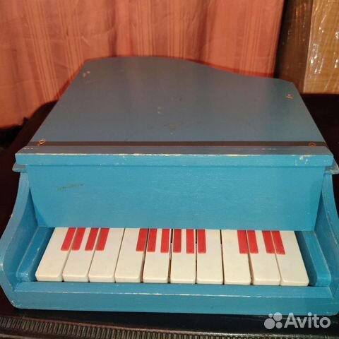 Детское музыкальное пианино