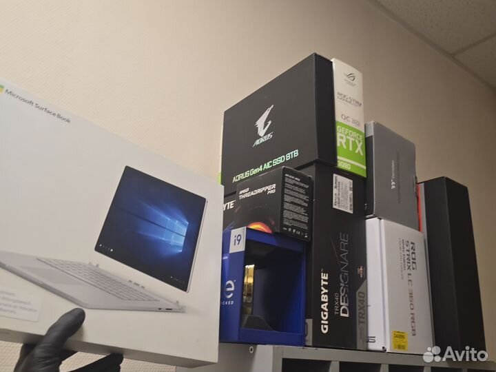 Коробки от rtx, core i9, threadripper итд