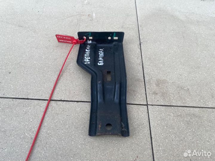 Кронштейн бампера передний Hyundai Solaris