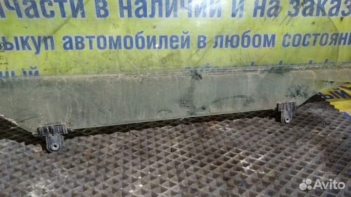 Стекло двери передней правой Hyundai Elantra