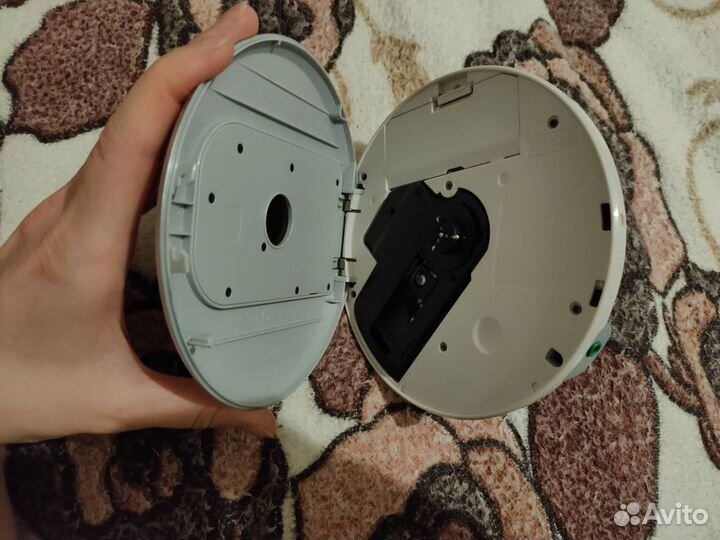 CD MP3 плеер Sony Walkman D-NE240