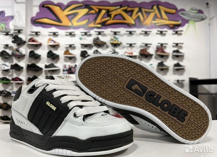 Кроссовки globe