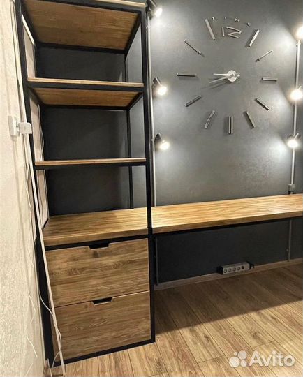 Письменный стол