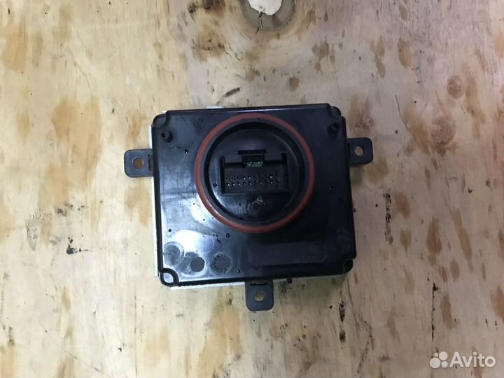 Блок фары на Ауди А6