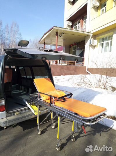 Перевозка лежачих больных 