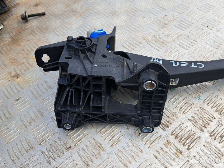 Педаль сцепления renault logan 2 Сандеро stepway