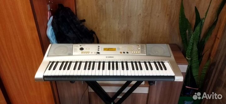 Синтезатор Yamaha psr e313