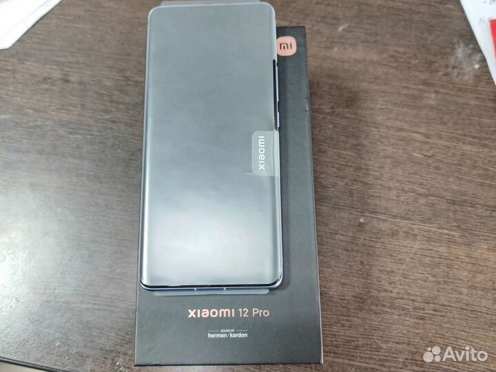 Xiaomi 12 Pro, 8/256 ГБ