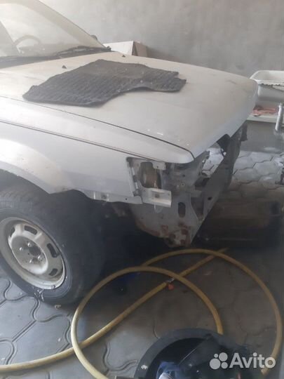 В разборе nissan sunny кузов n13 двс cd17