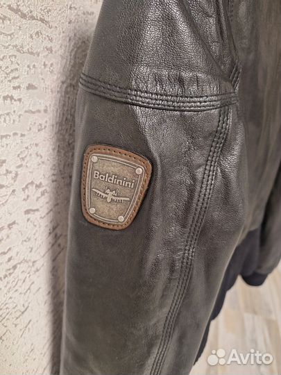 Куртка кожаная женская