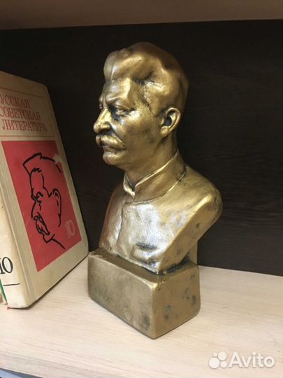 Бюст. Ленин. Сталин. Путин. Дзержинский