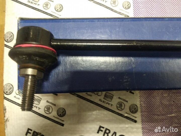 Стойка переднего стабилизатора Audi 80