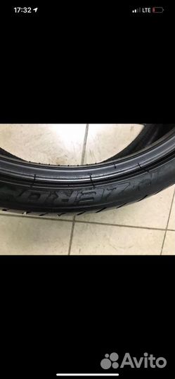 Pirelli P Zero 235/35 R20