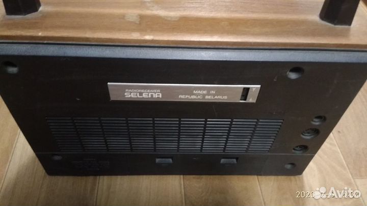 Радиоприёмник Selena В-215 (в коллекцию)