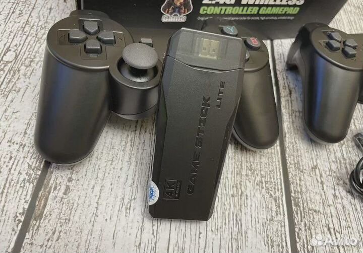 Игровая приставка Game Stick 64GB (sega,PS,dendy)