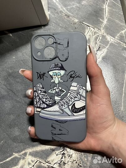 Чехол на iPhone 13