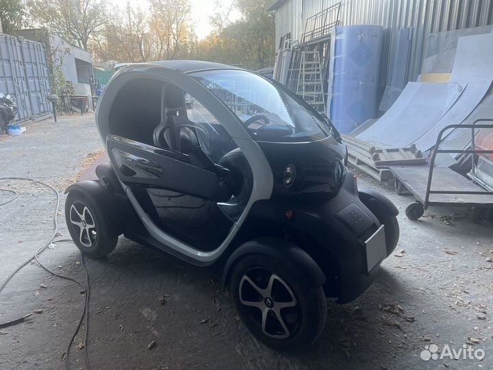 Renault Twizy AT, 2014, 10 000 км