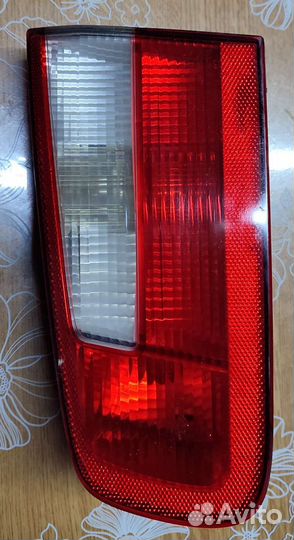Фонарь задний renault laguna 2