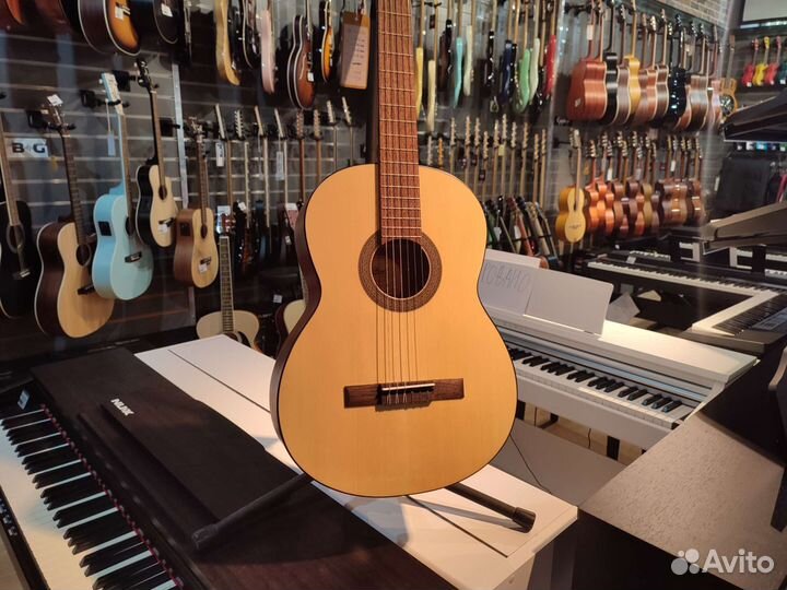 Классическая гитара для музыкальной школы