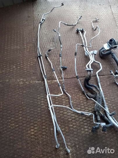 Трубка кондиционера BMW 7 F01 F02 F04