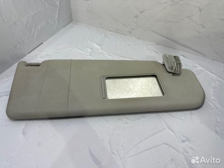 Козырек солнцезащитный правый Skoda Octavia 1U2