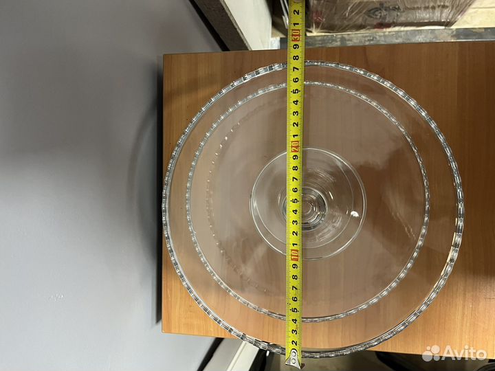 Блюдо на ножке