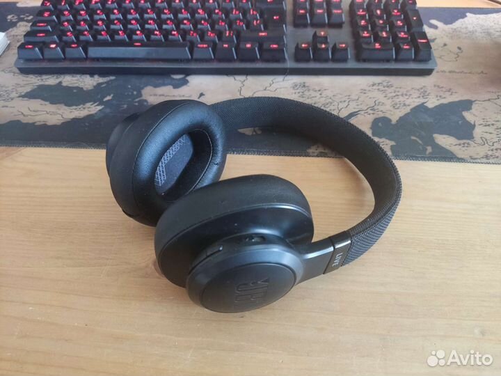 Беспроводные наушники JBL live 500 BT