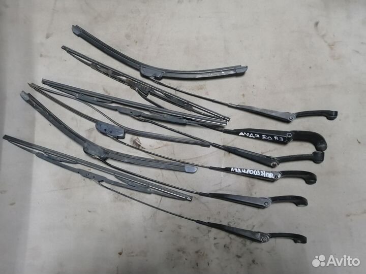 Поводок стеклоочистителя передний для Audi 80 (B3)