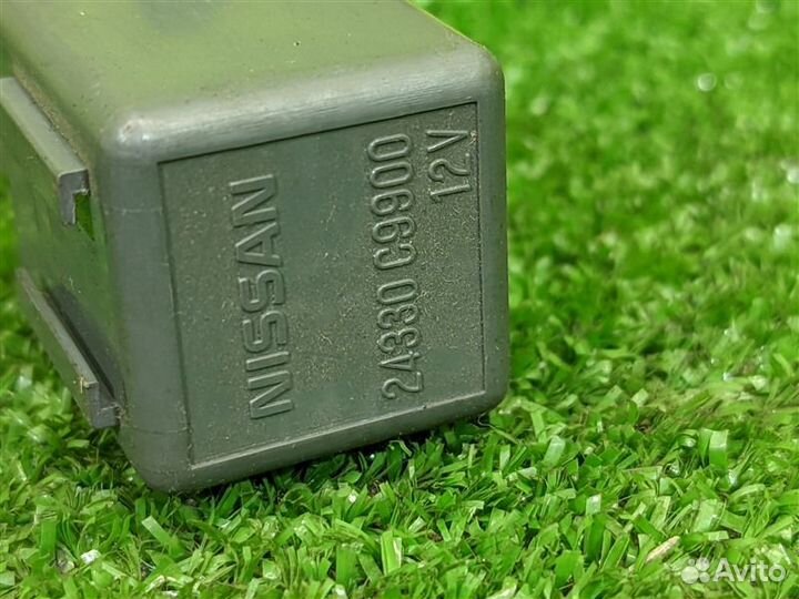 Реле стеклоподъемников Infiniti Fx35 S50 VQ35DE