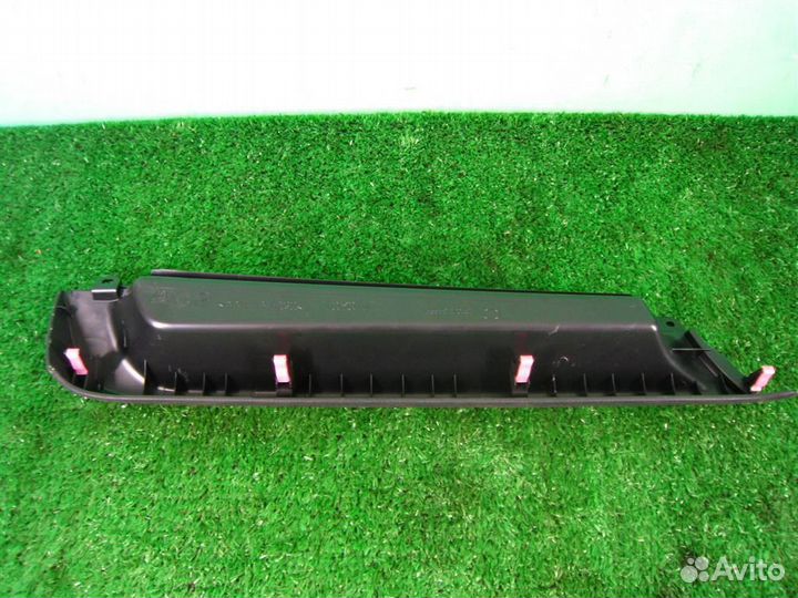 Ящик для мелочи Toyota Yaris P13 2015