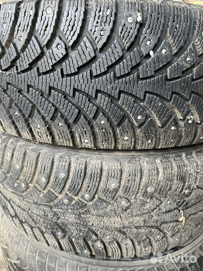 Nokian Tyres Hakkapeliitta 4 235/60 R16 100T