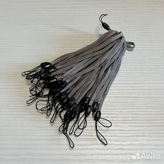 Шнурок на телефон