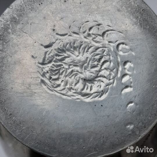 Антикварная рельефная авторская ваза