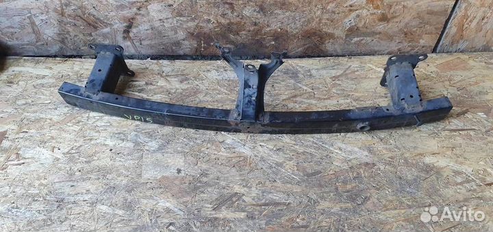 Усилитель переднего бампера Nissan Qashqai (J10)