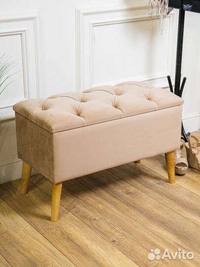 Пуфик малый с каретной стяжкой