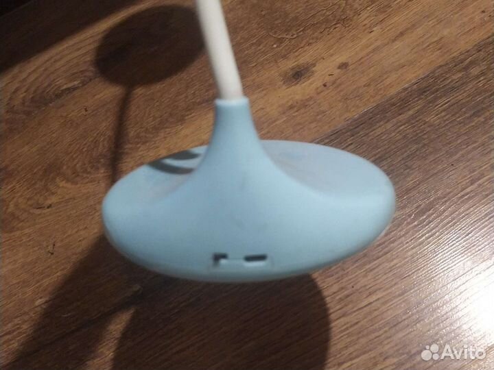 Лампа настольная