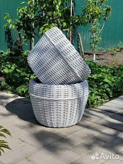 Кашпо из ротанга