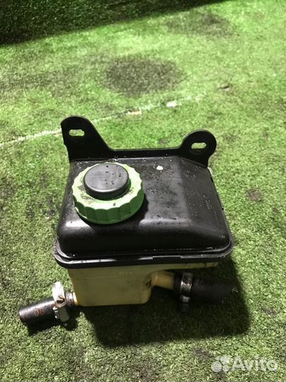 Бачок гидроусилителя Audi 80 B3 JN 1.8 1990