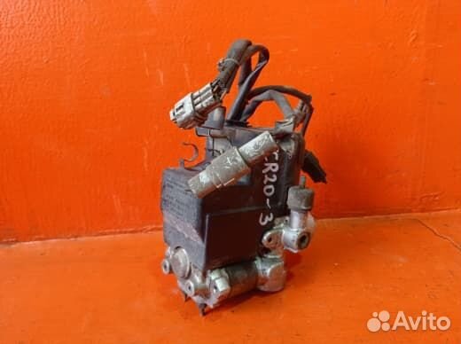 Блок ABS toyota estima/emina/lucida