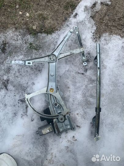 Стеклоподьёмник передний правый Опель Астра h