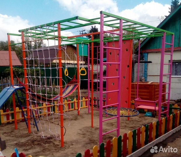 Детский спортивно-игровой комплекс 