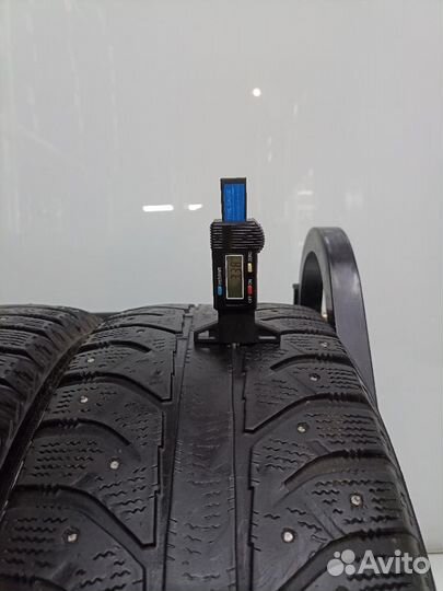 Bridgestone Ice Cruiser 7000 215/60 R16